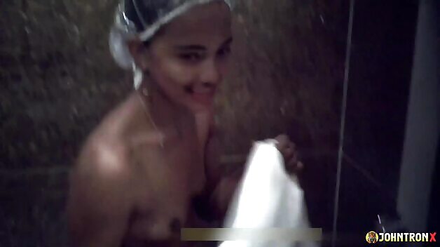 Kat Shower / Beachwalking