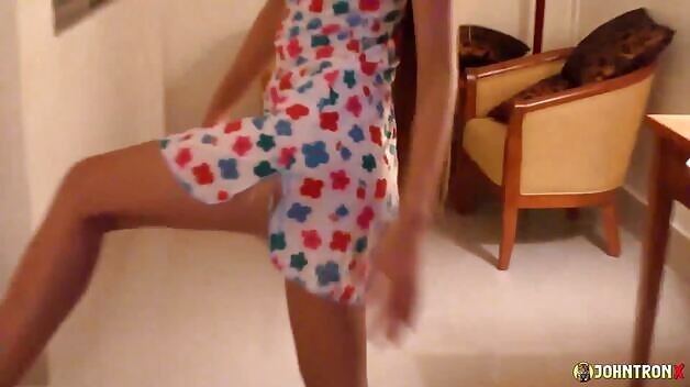 060214_pang_sushi_dancing_5000k