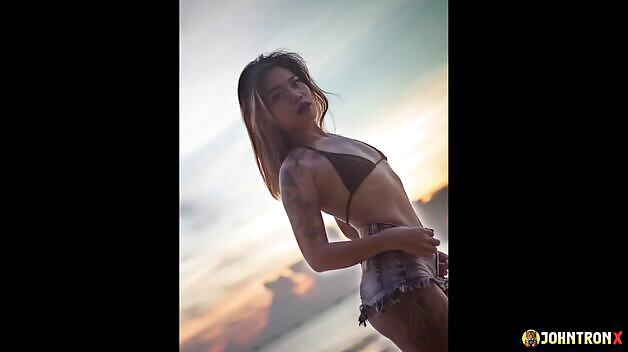 Pookie’s Beach Shoot